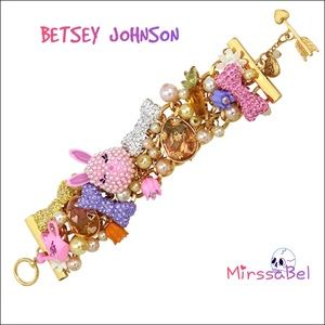 BETSEY JOHNSON SOMEBUNNYS BABY CLUSTER BRACELET MULTI